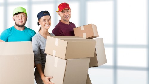 Household and commercial removals support for Norbury customers
