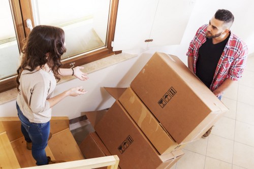 Residential moving truck hire near Norbury station